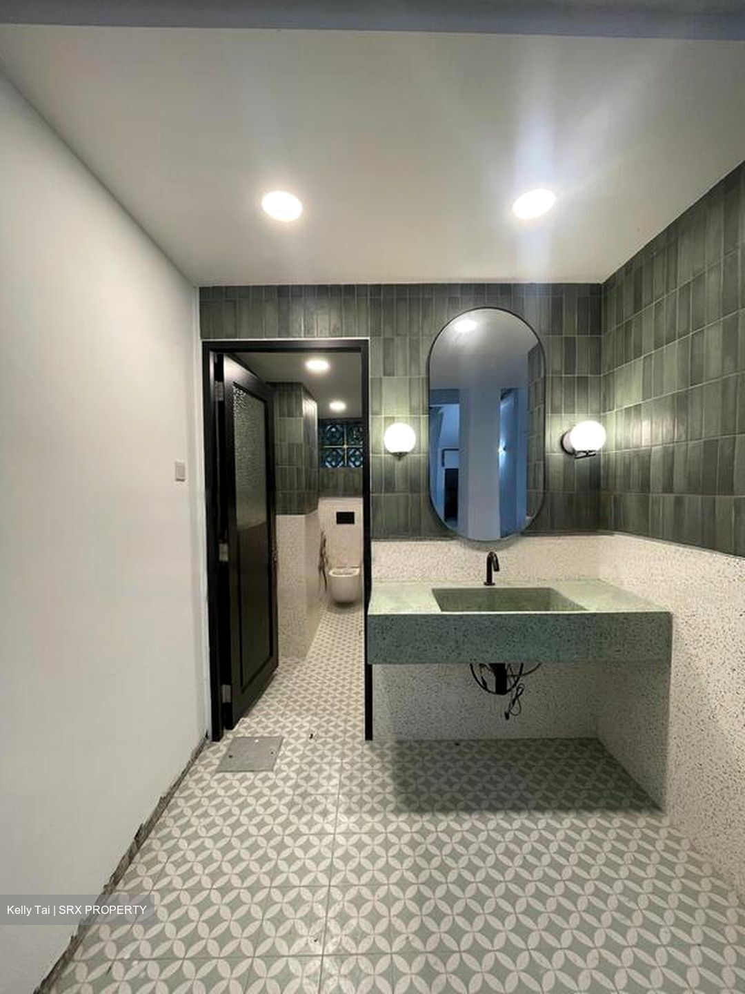 Lorong Telok (D1), Retail #450970971